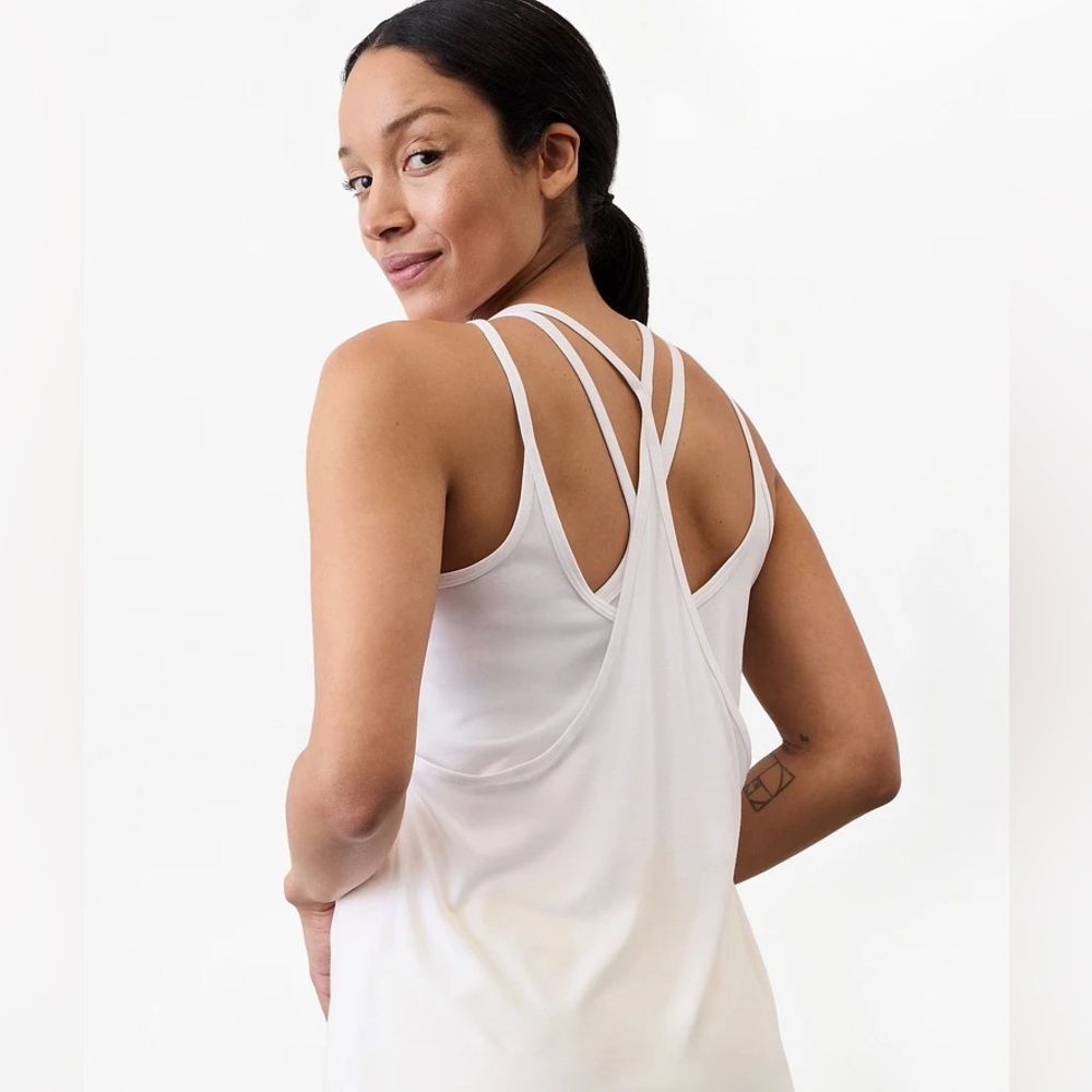 NWT Athleta With Ease Strappy Tank - Size L